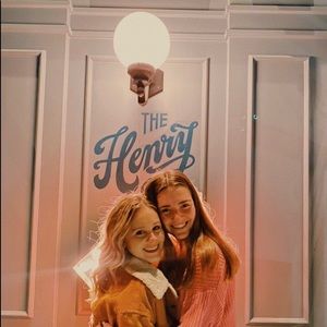 Meet your Posher, Isabella